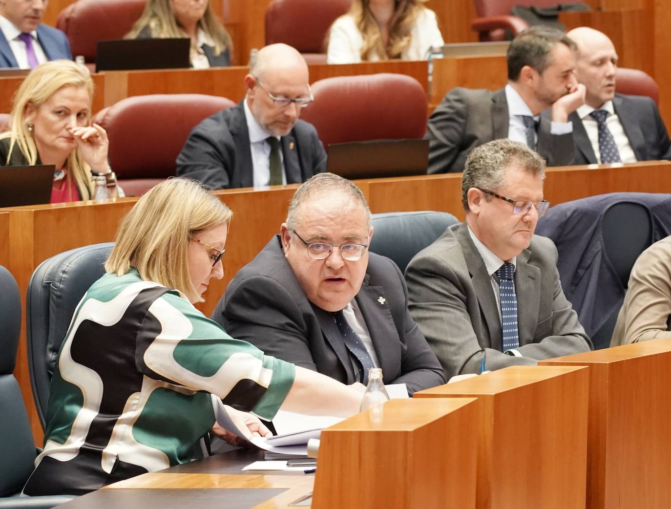 El presidente de la Junta de Castilla y León, Alfonso Fernández Mañueco junto al vicepresidente Juan García Gallardo durante su intervención en el Pleno de las Cortes se han convertido en los protagonistas del pleno de las Cortes, avivado por las polémicas declaraciones realizadas por el representante de la formación Vox. 