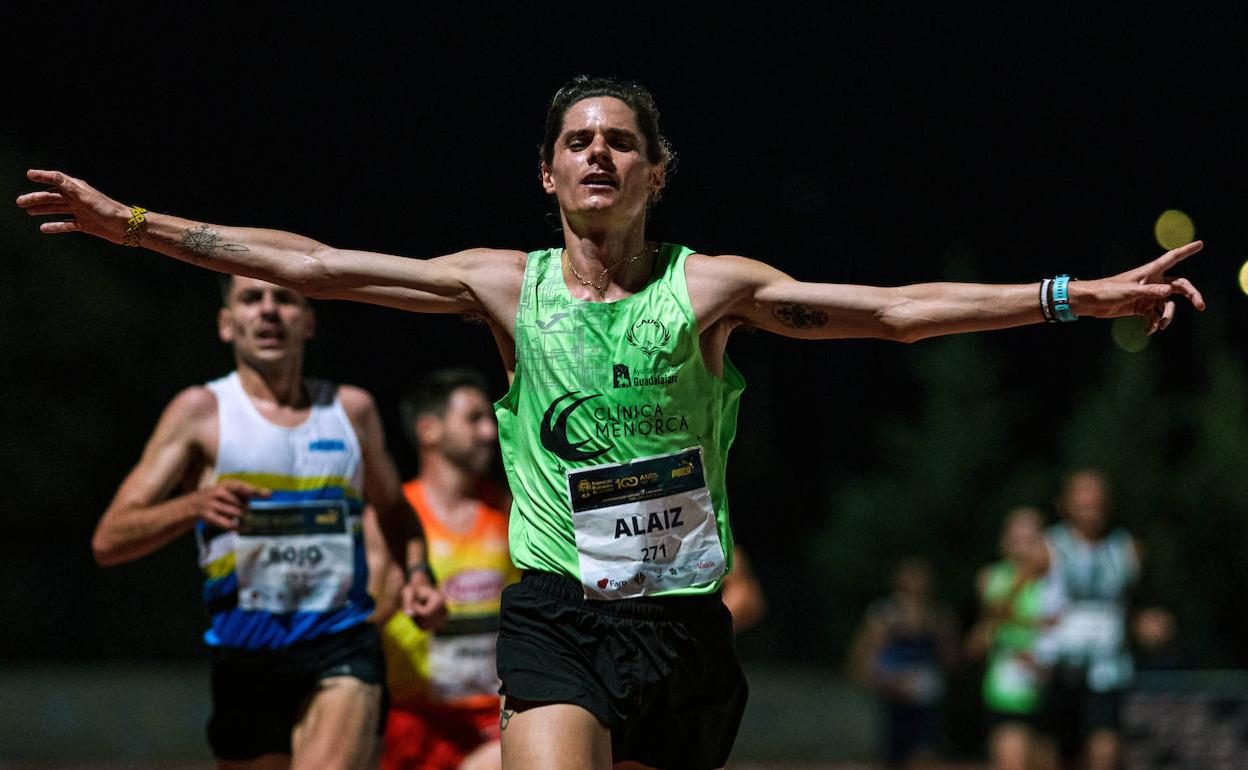 Roberto Aláiz logró ser subcampeón nacional de la distancia en el mes de abril.