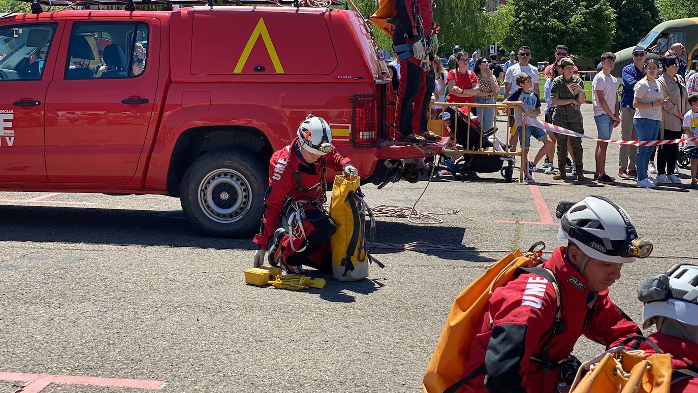 Fotos: Día de las Fuerzas Armadas en León