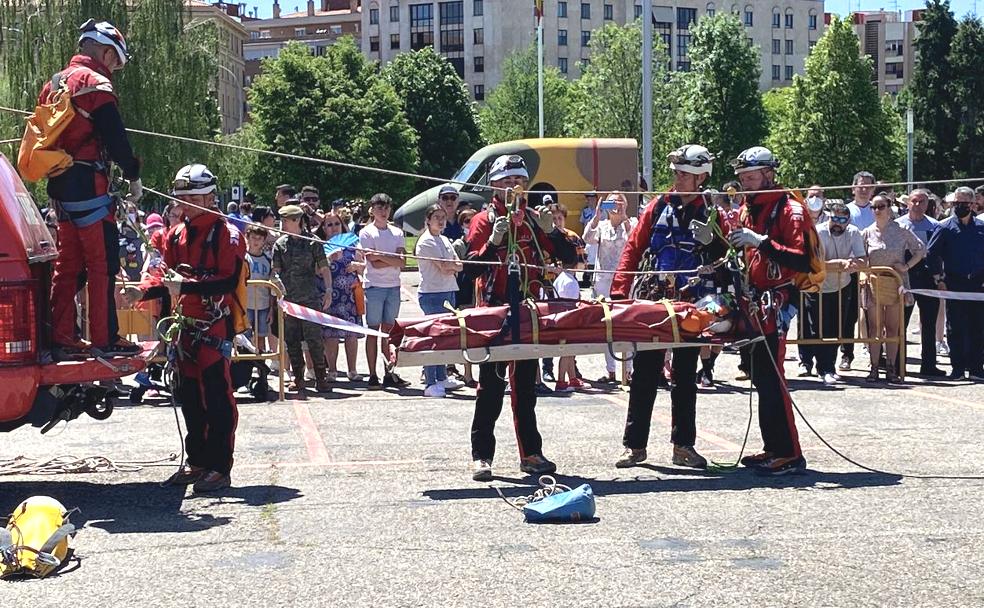 Una de las demostraciones de las Fuerzas Armadas en León. 