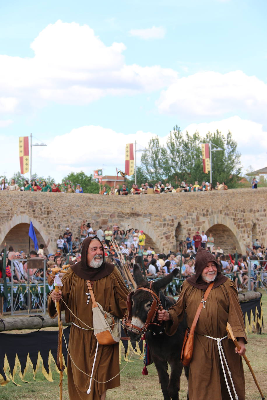 El palenque volvió a cobrar vida y se empapó de caballeros dispuestos a dar batalla ante el Passo Honroso de Hospital de Órbigo.