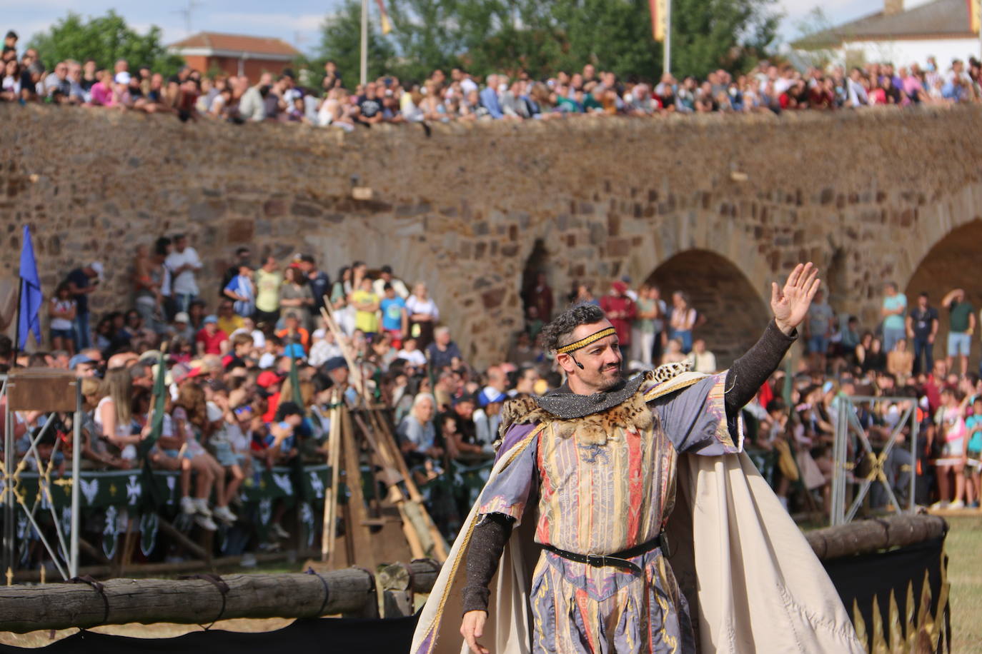 El palenque volvió a cobrar vida y se empapó de caballeros dispuestos a dar batalla ante el Passo Honroso de Hospital de Órbigo.