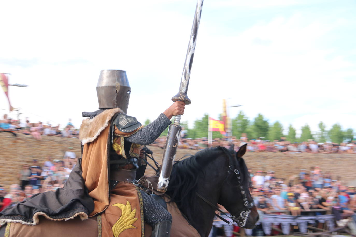 El palenque volvió a cobrar vida y se empapó de caballeros dispuestos a dar batalla ante el Passo Honroso de Hospital de Órbigo.