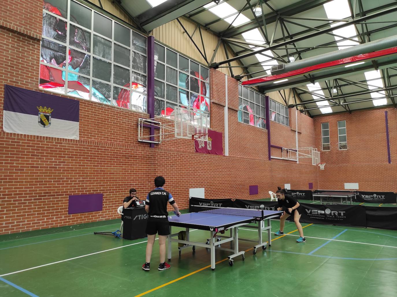 Torneo de tenis de mesa en la localidad de Valencia de Don Juan.