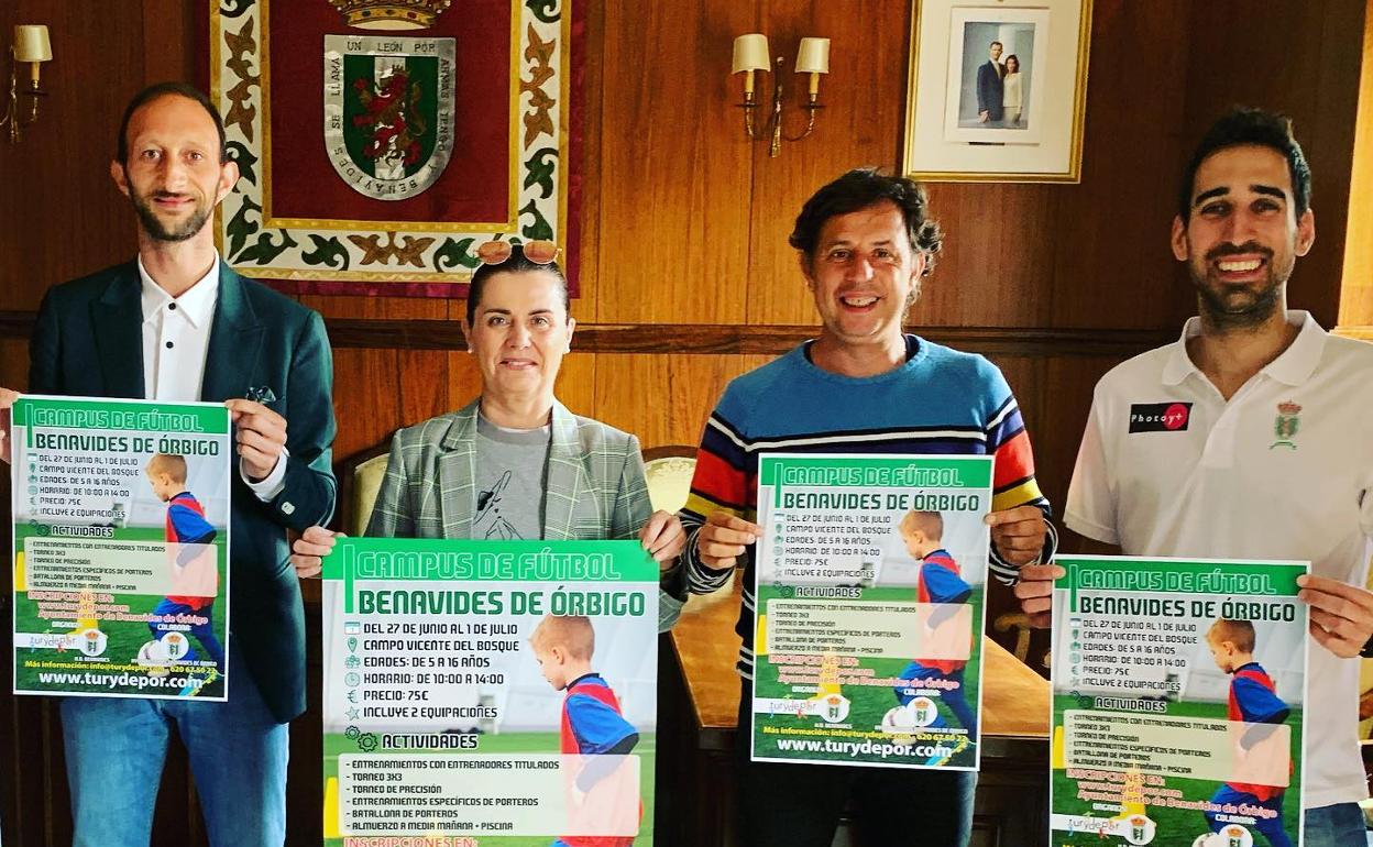 Presentación del Campus de Fútbol de Benavides. 