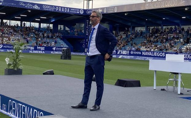 Jon Pérez Bolo se despide de la afición blanquiazul.