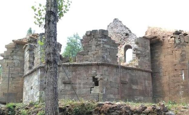 Ruinas de la Iglesia de San Juan en Montealegre.