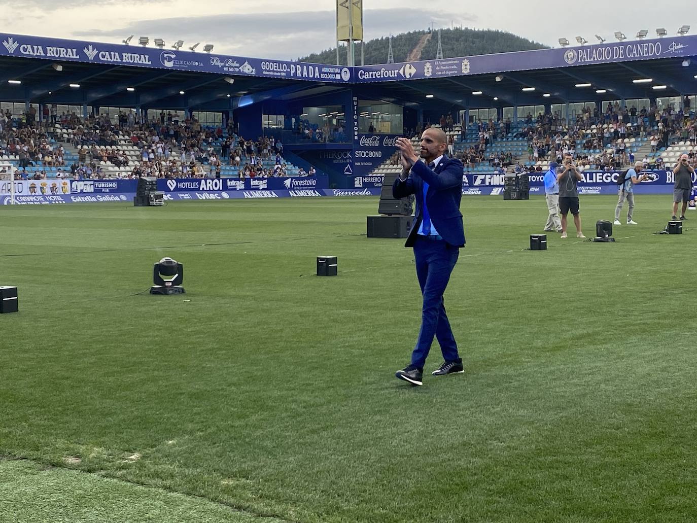 La SD Ponferradina celebra una gran fiesta en el estadio de El Toralín para conmemorar sus cien años de vida. 