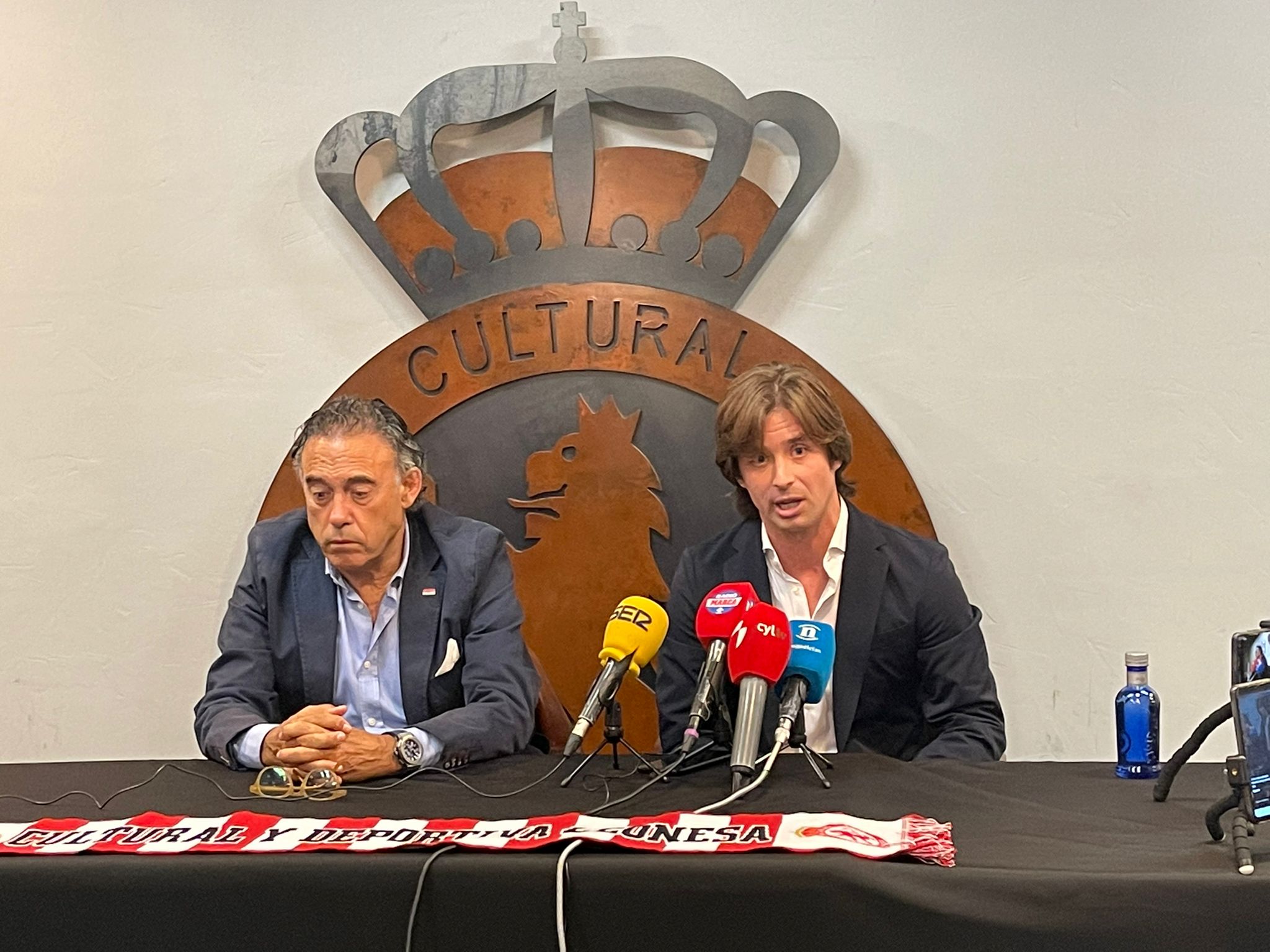 El valenciano se ha presentado como nuevo director deportivo de la Cultural y afronta una nueva etapa en León