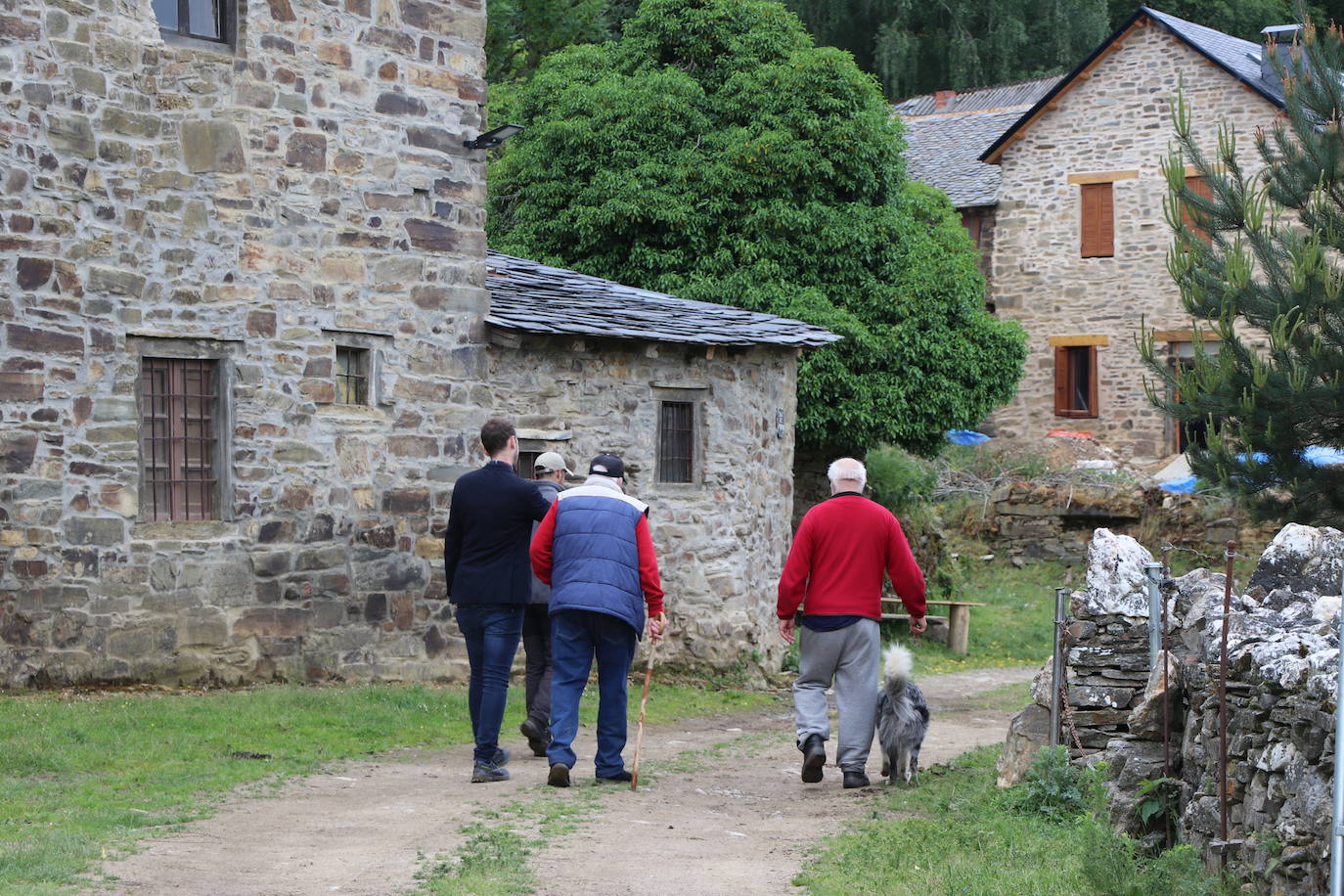 Fotos: El pueblo leonés que vuelve a ser pueblo