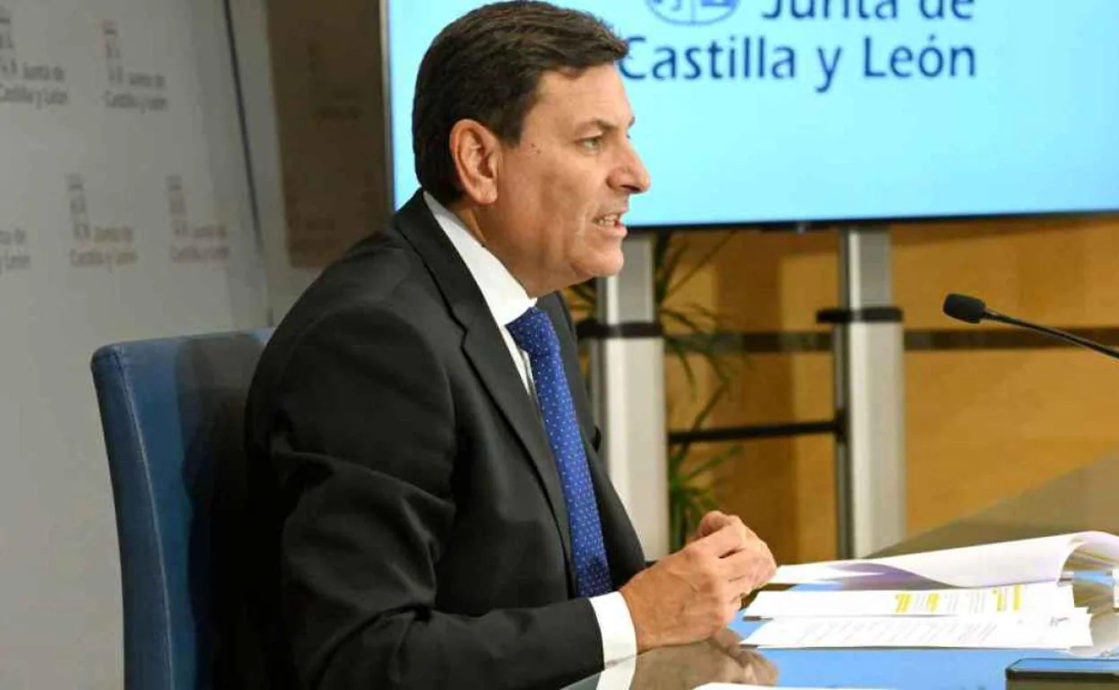 El portavoz de la Junta, Carlos Fernández Carriedo enmarco dentro de la «normalidad» la dimisión del gerente del EcyL 