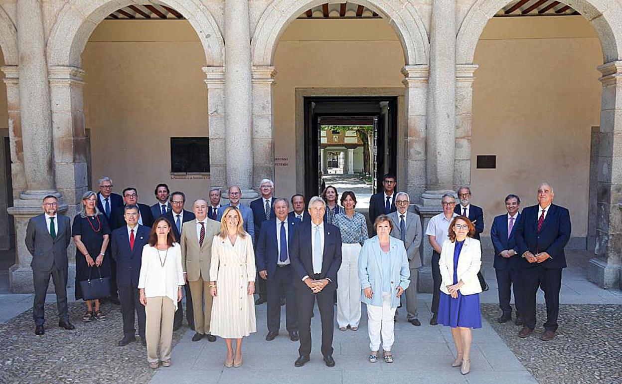 El presidente del Consejo de Cuentas, Mario Amilivia, participa en la conmemoración del aniversario del Tribunal de Cuentas.