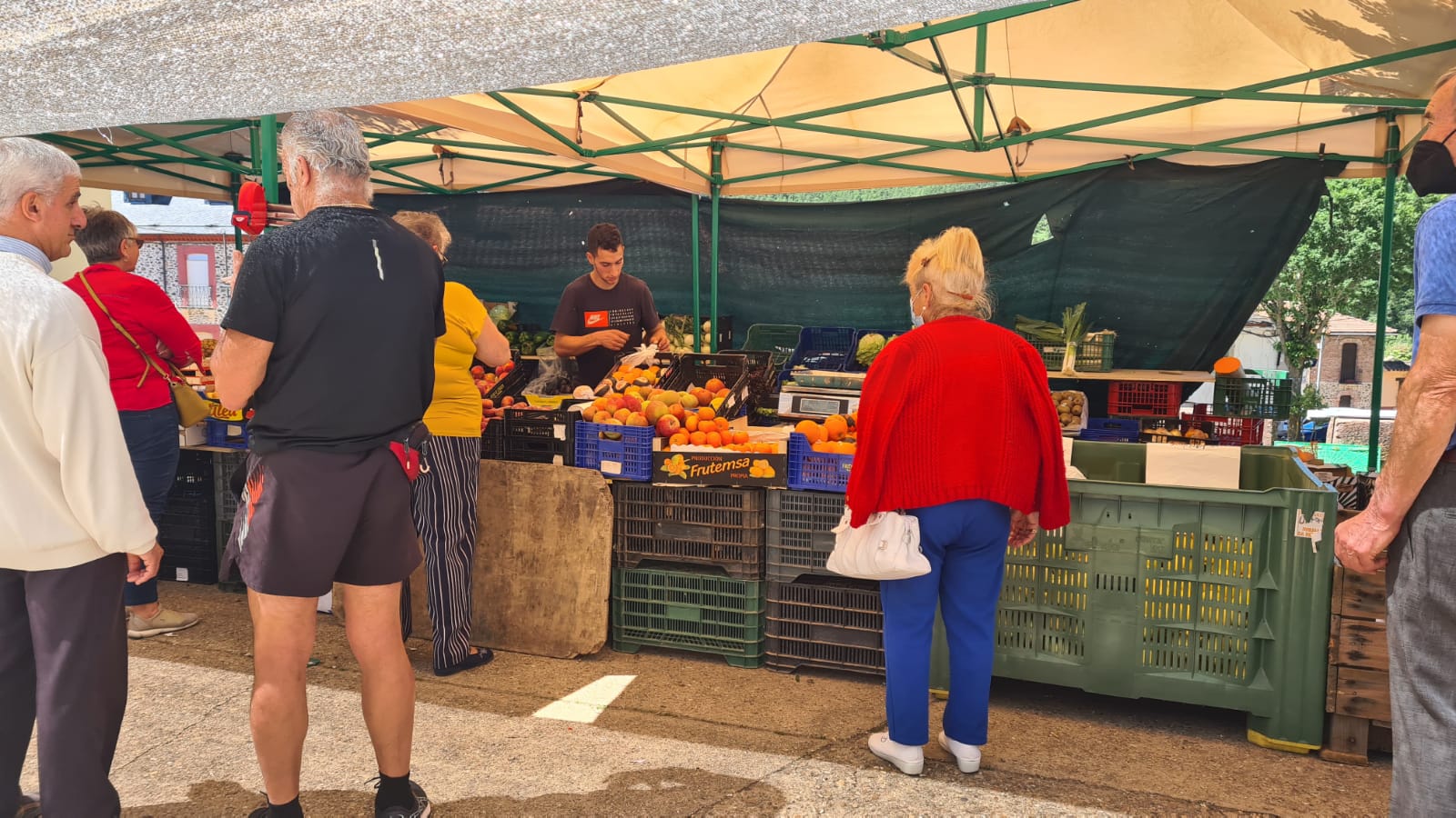 Fotos: El mercado de los jueves de Riello