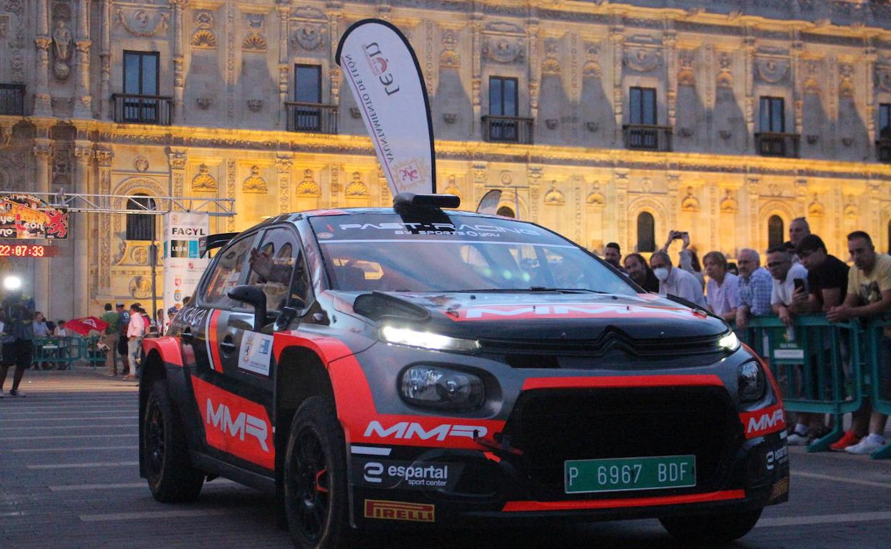 Ceremonia de presentación e inicio del Rally Reino de León en San Marcos. 