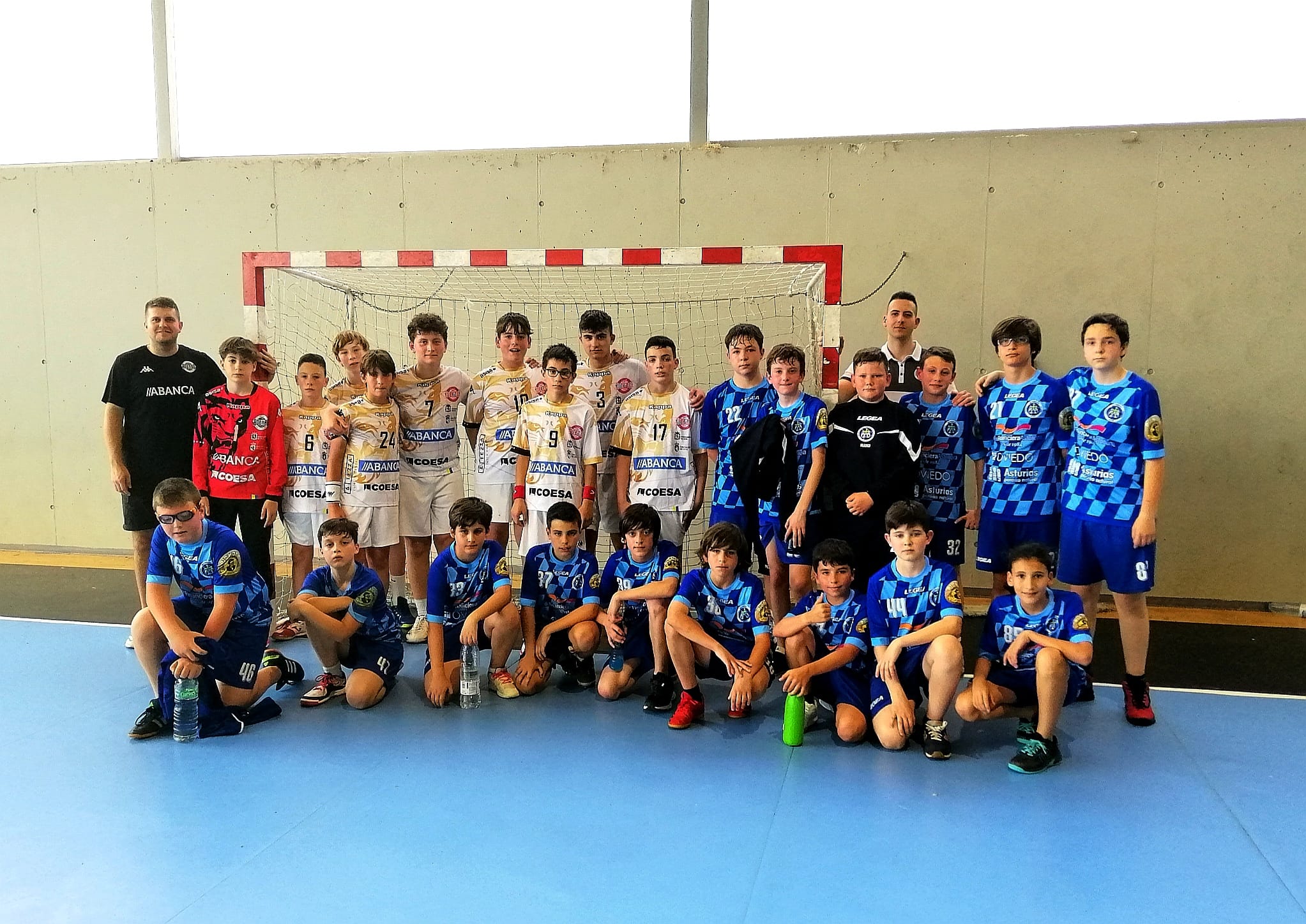 Equipos del Abanca Ademar cierran la temporada desde categoría benjamín a juvenil ante el Balonmano Base Oviedo y el Balonmano Burgos