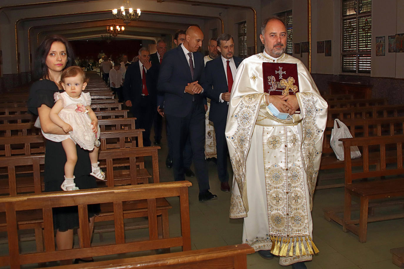 Celebración de la fiesta de Pentecostés por el rito oriental. 