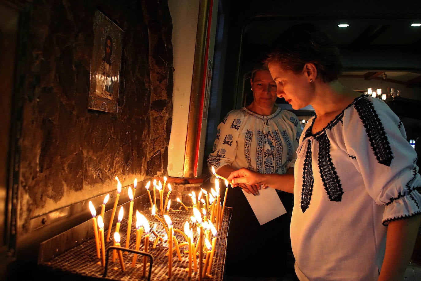 Celebración de la fiesta de Pentecostés por el rito oriental. 