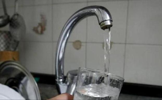 Aguas de León prevé un corte de agua para el martes en la avenida Ordoño II.