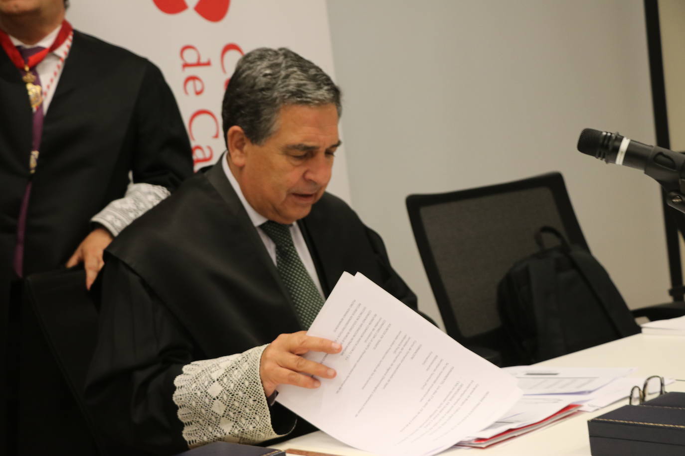 La sesión plenaria realizada por el Consejo de la Abogacía de Castilla y León en el Colegio de Abogados de León.