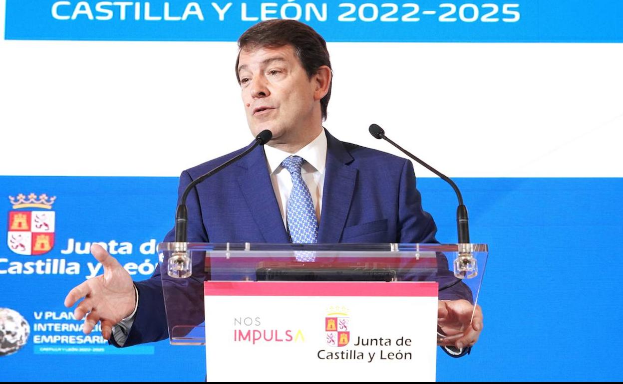 El presidente de la Junta, Alfonso Fernández Mañueco, interviene en la presentación del V Plan de Internacionalización Empresarial 2022-2025.