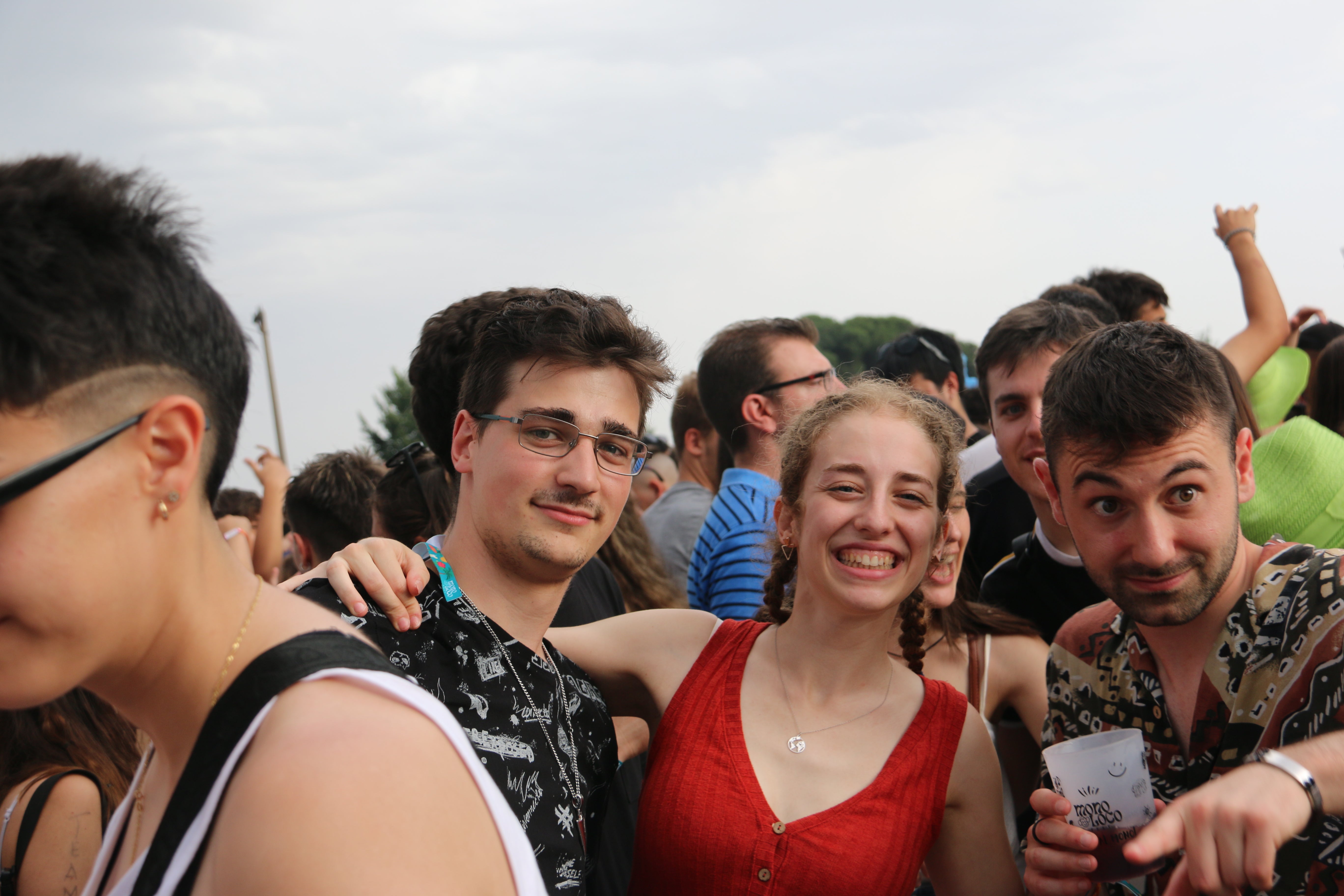 El Monoloco Fest acoge una segunda edición con casi 8.000 jóvenes congregados en el Palacio de exposiciones de León. 