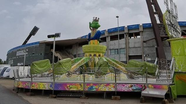 El recinto ferial de León comienza a crecer para las fiestas de San Juan y San Pedro. Con la duda de su finalmente se levantará la emblemática noria León sí tendrá su recinto ferial en las fiestas de San Juan y San Pedro con un espacio mejorado tras el acuerdo con los feriantes. 