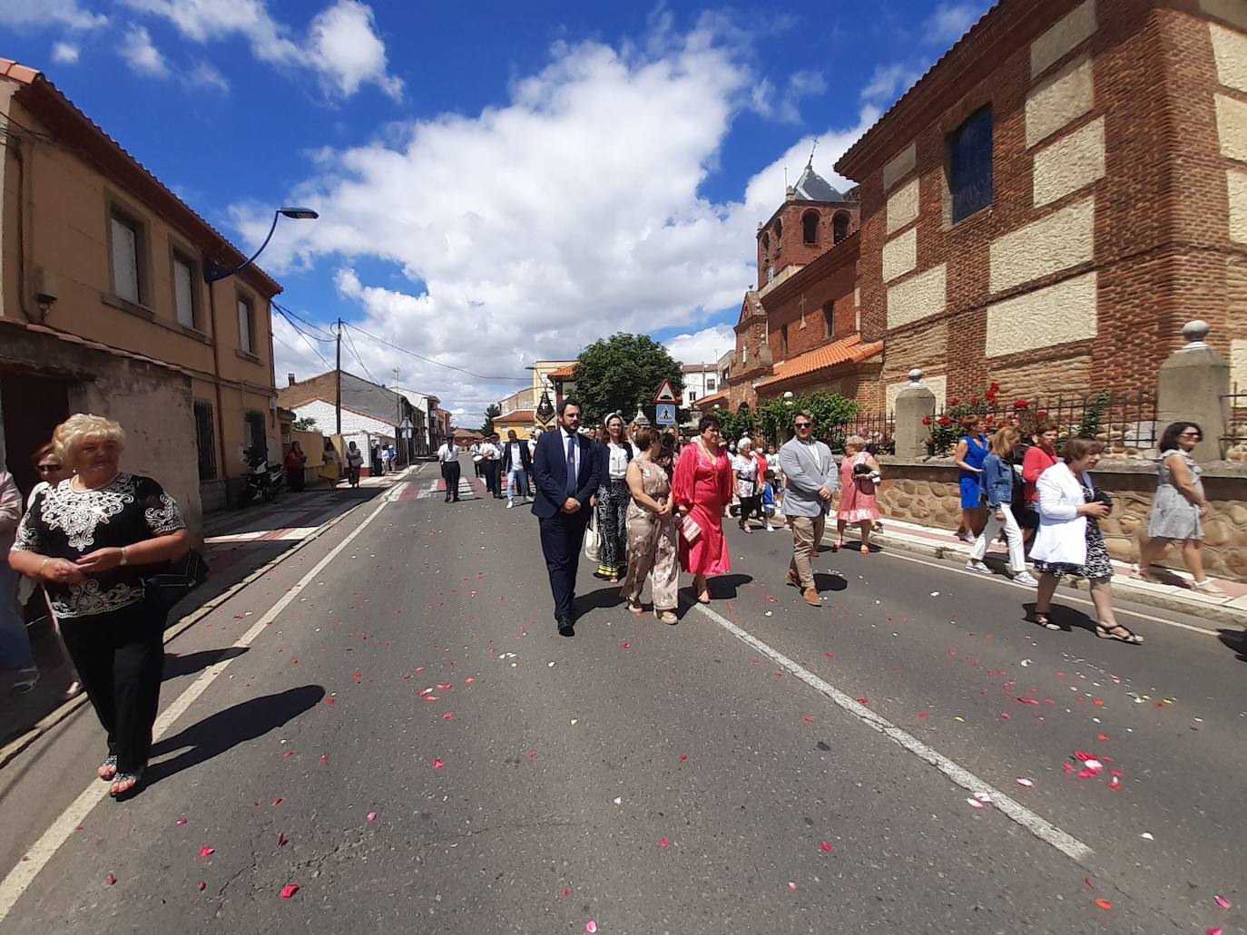 Tres años después se vuelven a celebrar las fiestas de la localidad, que viveneste domingo su momento más solemne y tradicional