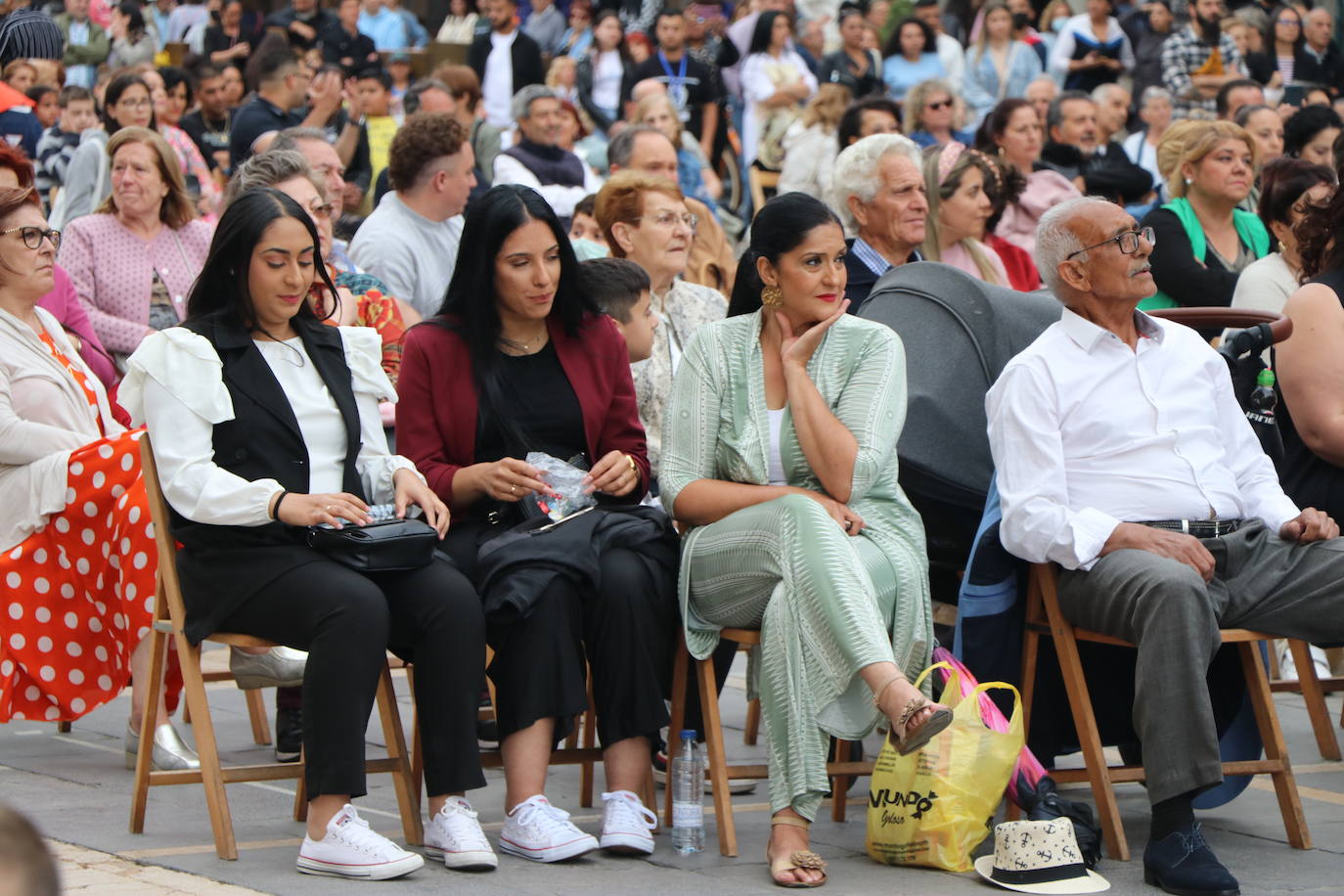 Algunos de los momentos del concierto de este martes de la Iglesia Evangélica Filadelfia de Armunia. 