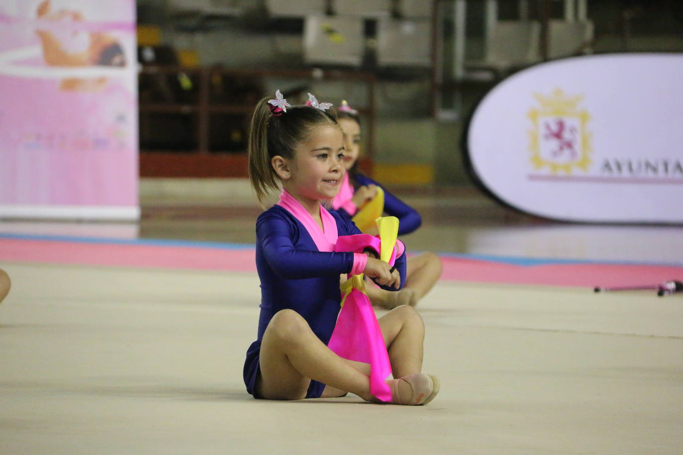 En torno a 150 gimnastas del club leonés se dan cita en el evento con el que se cierra el curso en el Palacio de los Deportes de León con exhibiciones y distintos ejercicios