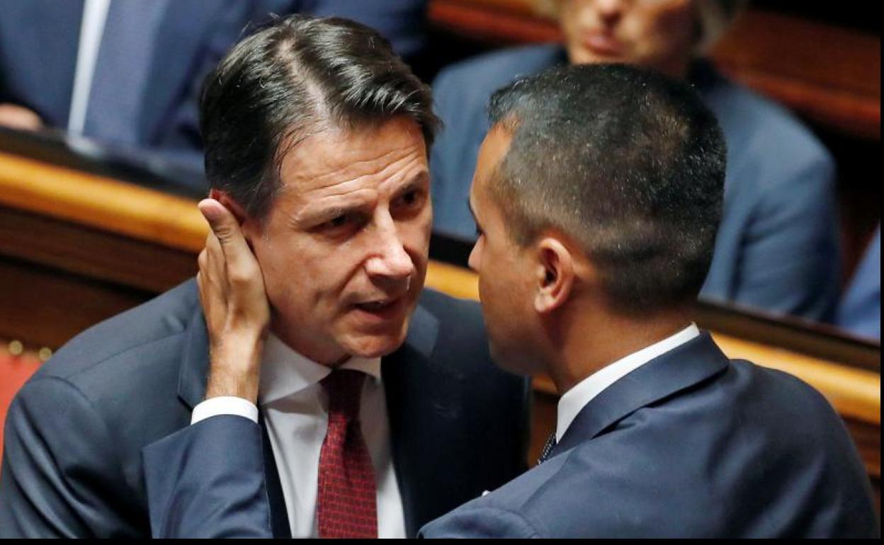 Di Maio se enzarzó en una pelea con el actual presidente del M5E, el exprimer ministro Giuseppe Conte, a cuentas del envío de armas a Ucrania.