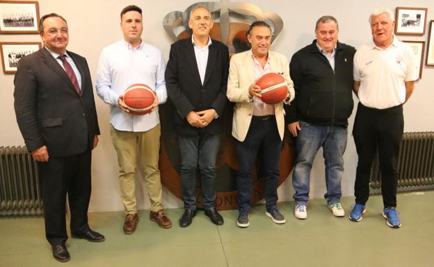 Galería. El equipo partirá en Liga EBA con Luis Castillo como entrenador.