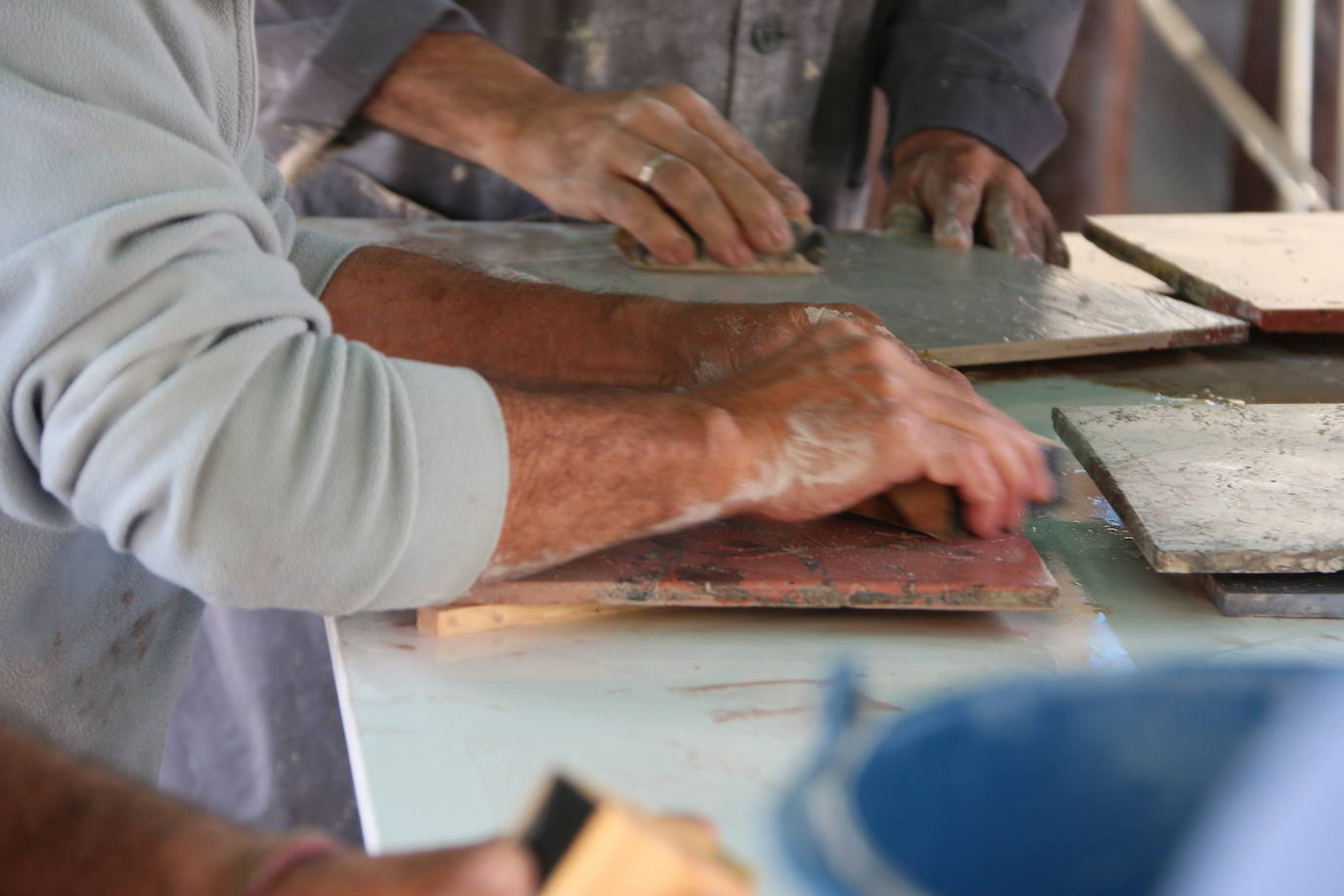 Este curso se ofertan 13 especialidades entre el 20 de junio y el 5 de agosto |Como novedad, dos profesores de la extinta escuela de restauración de Venecia imparten dos cursos de color y de estuco de mármol.