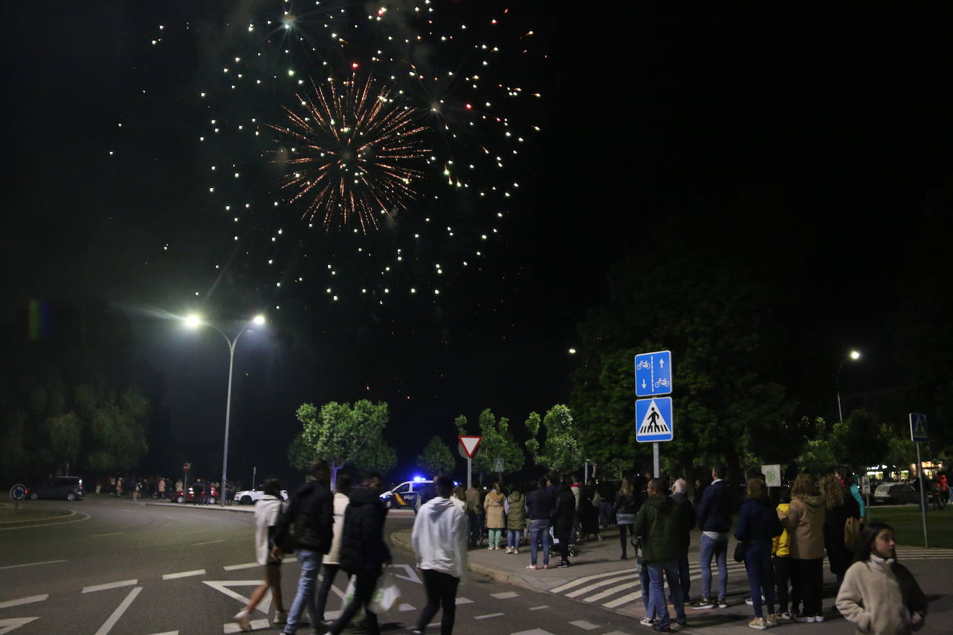 La lluvia hizo una pausa para León volviera a disfrutar de la noche más mágica 