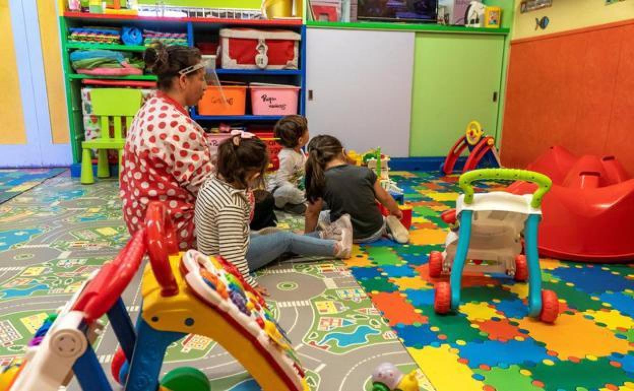 La educación gratuita para los niños de 2 a 3 llegará a la provincia el próximoa curso.