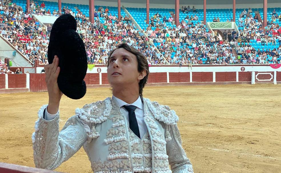 Uno de los momentos de la Segunda Corrida de Toros de las Fiestas de San Juan y San Pedro en León. 