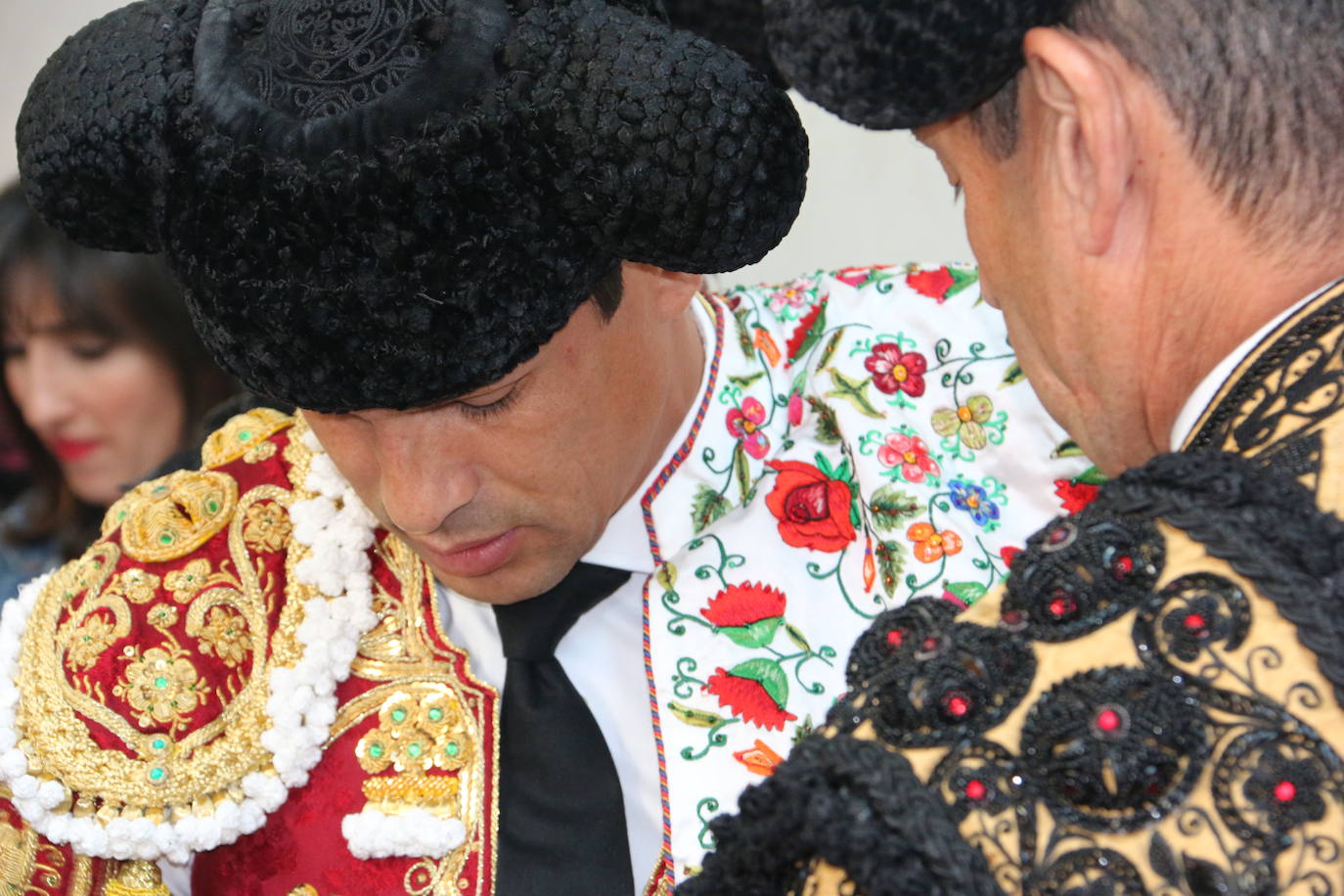 Manzanares durante un lance de la corrida