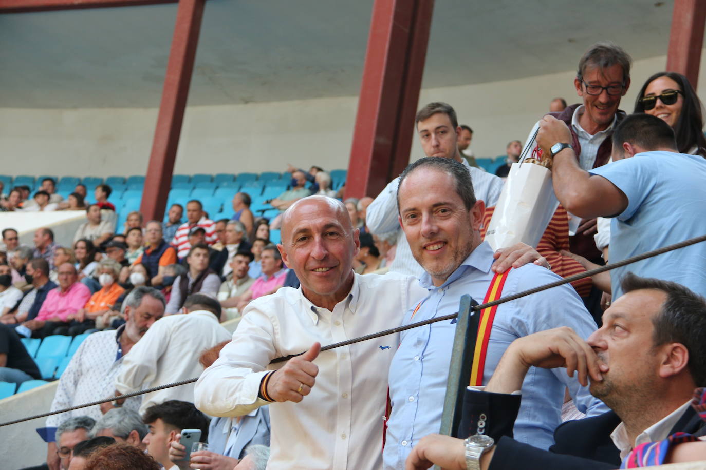 Manzanares durante un lance de la corrida