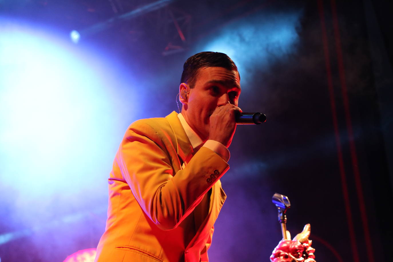 Miss Caffeina sobre el escenario de León. 