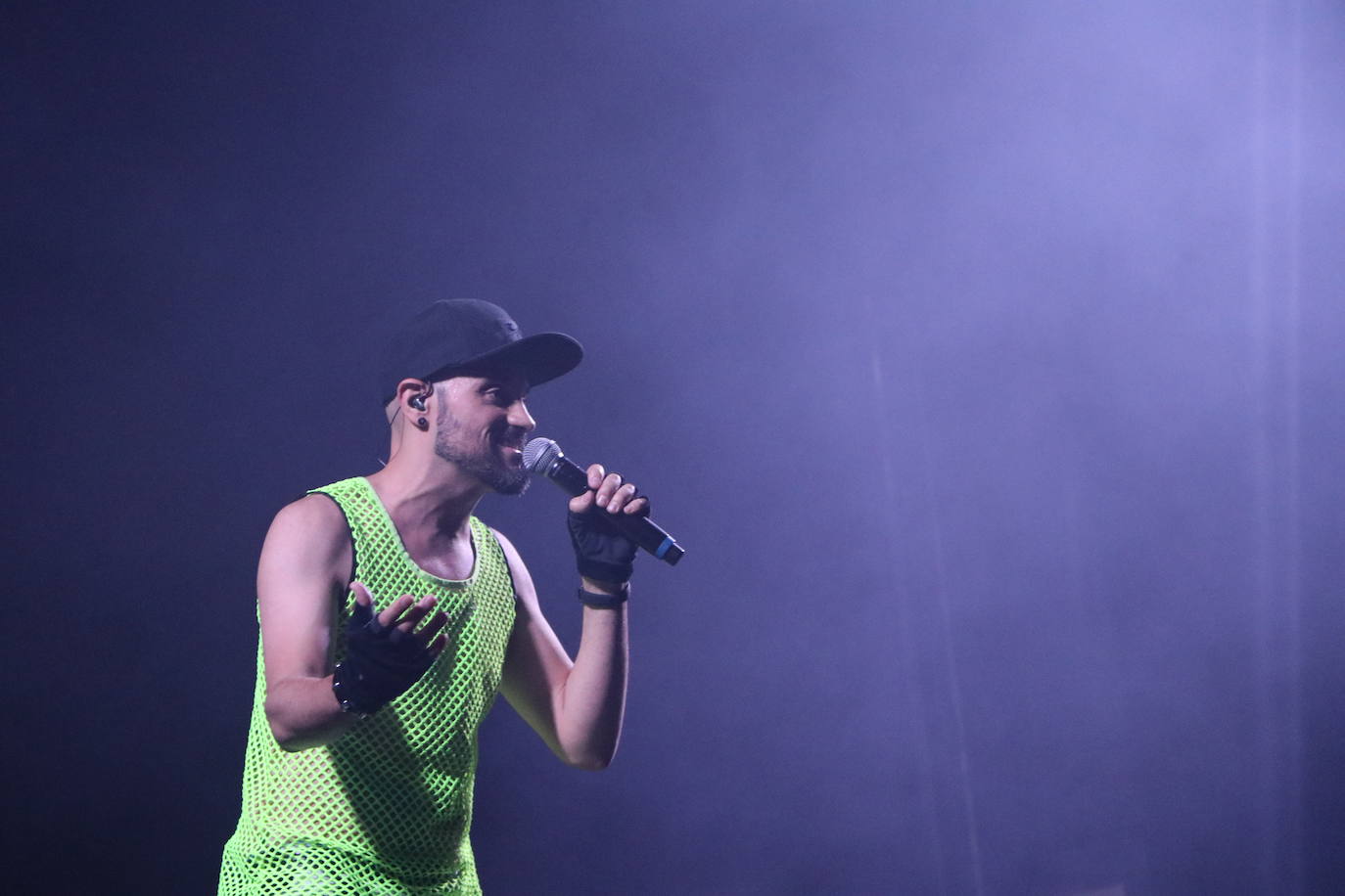 Actuación de la orquesta Clan Zero sobre el escenario de León. 