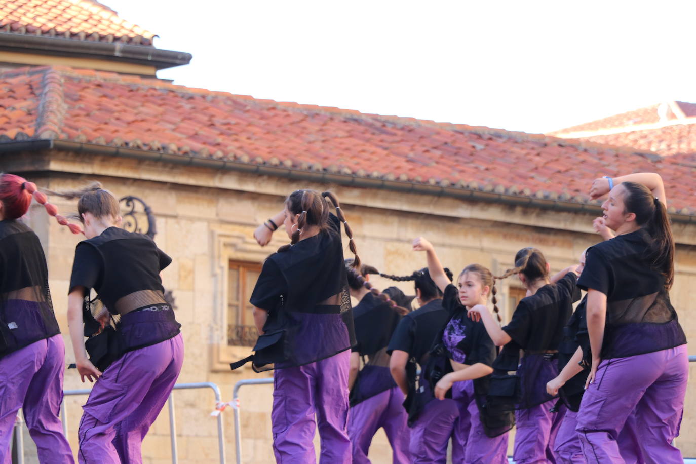 Actuación de Cras Dance en León. 