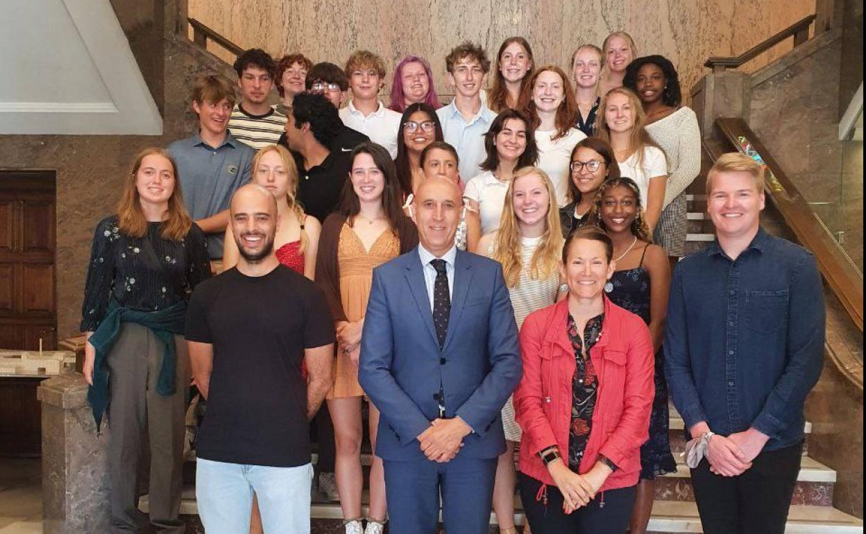 Visita de los estudiantes de Indiana al Ayuntamiento de León.