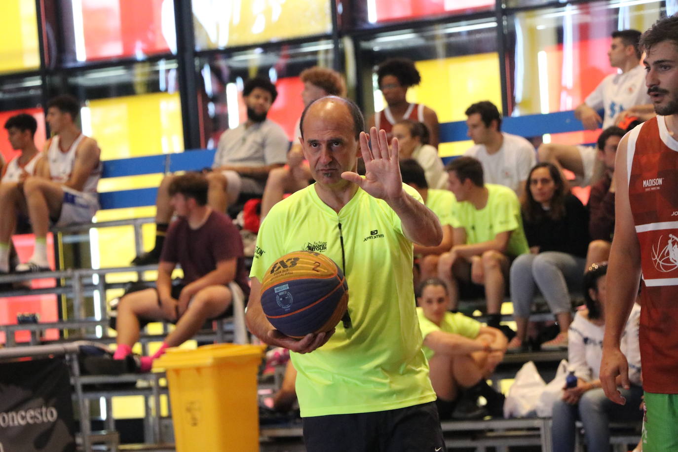 Imágenes de los encuentros del circuito 3X3 Street Basket Tour, celebrado en León. 