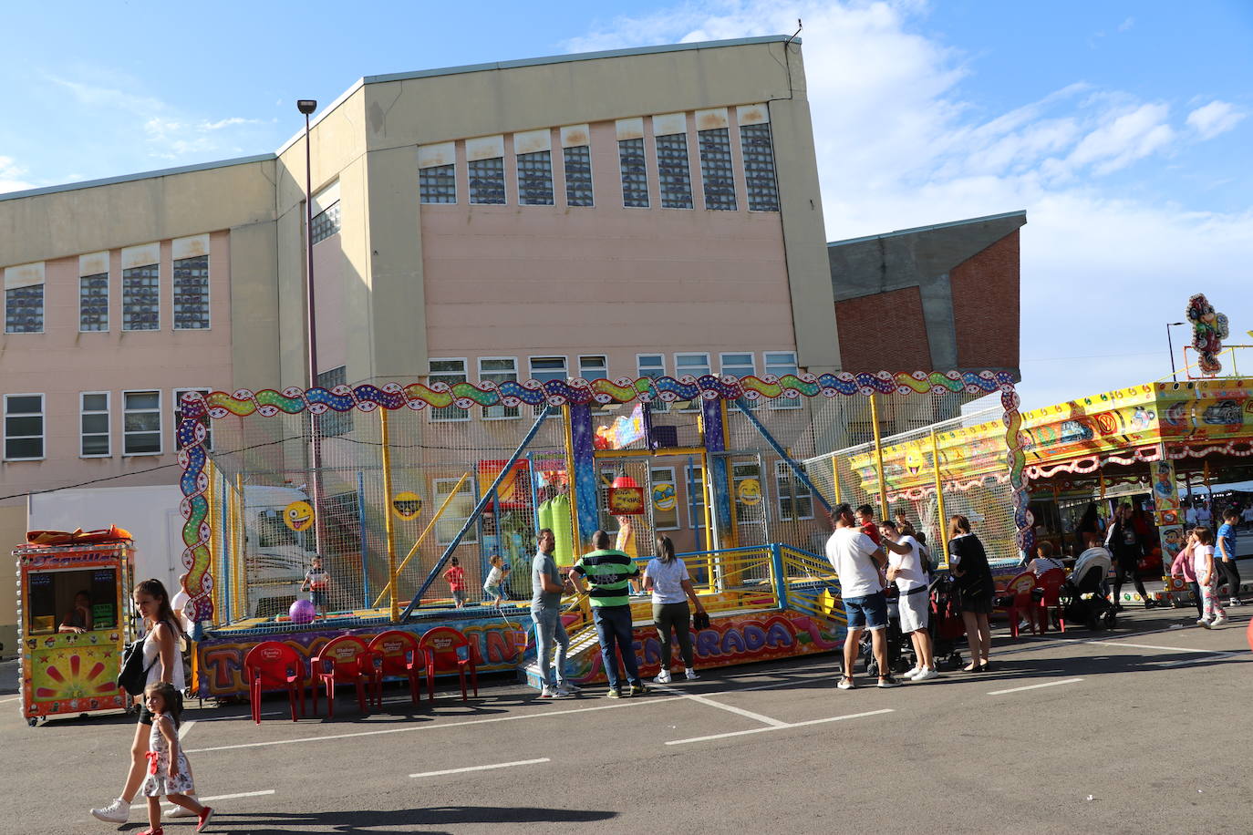 Imagen de la feria en la jornada de domingo, día del niño. 