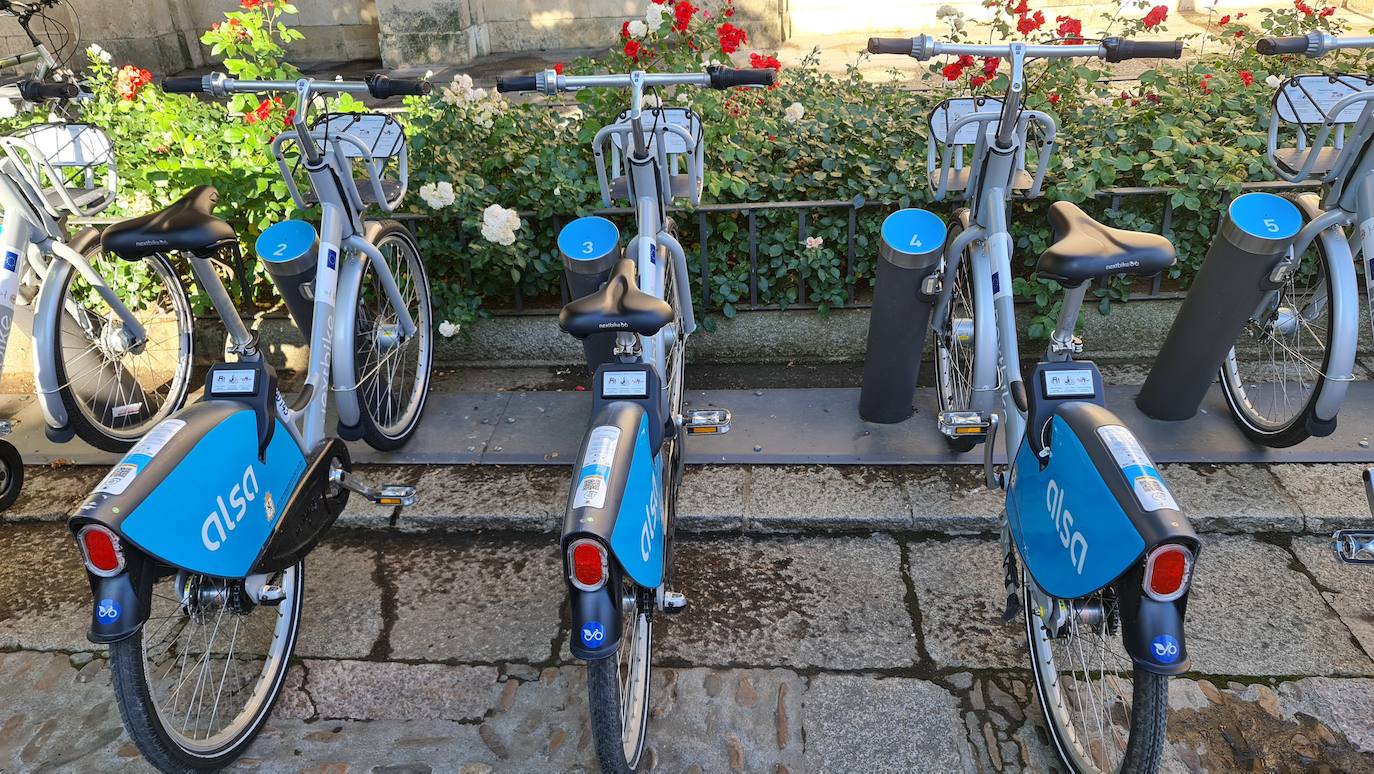 Casi 10.000 usuarios han apostado por el servicio de préstamo de bicicletas en los dos primeros meses de funcionamiento