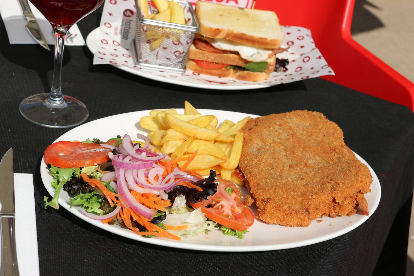 Platos para degustar en 'El Chiringo del Santiago', en Villaquilambre.