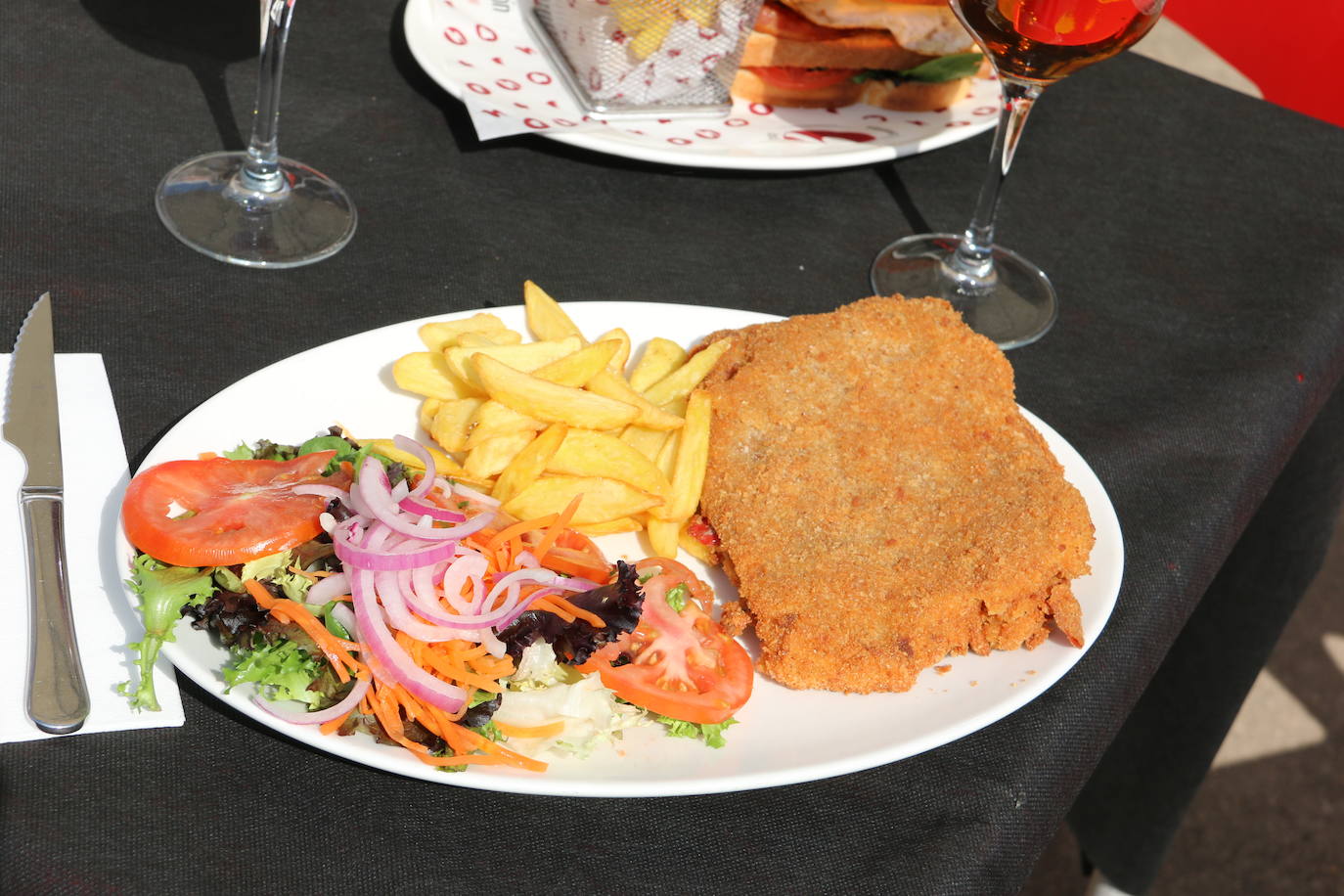 Platos para degustar en 'El Chiringo del Santiago', en Villaquilambre.