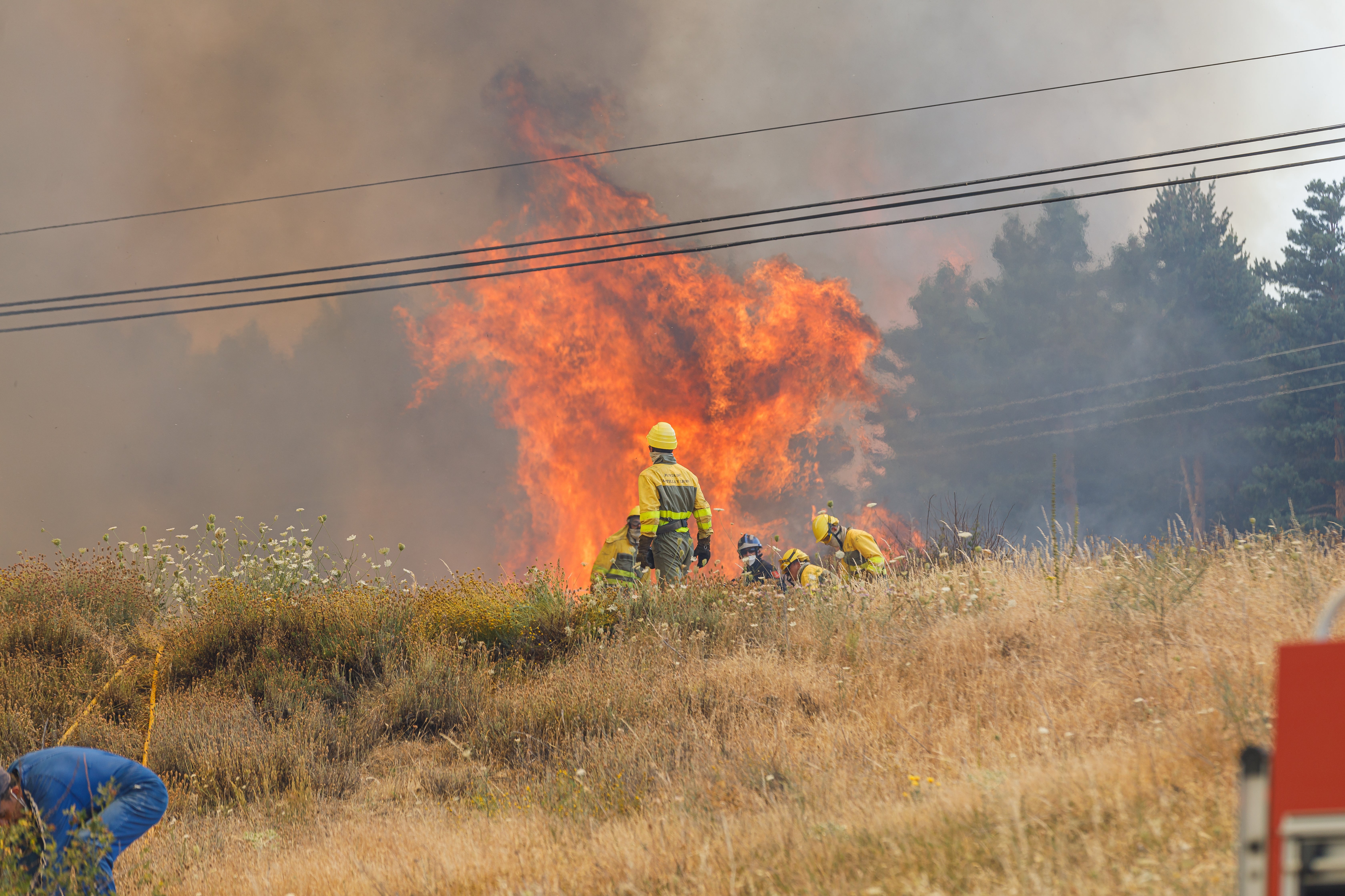 Imagen de uno de los incendios producidos en Castilla y León este viernes. 