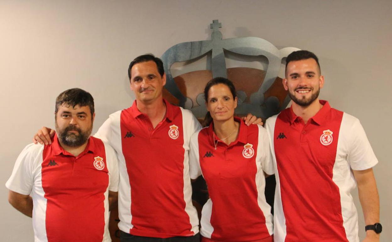 Staff técnico de la sección de baloncesto de la Cultural y Deportiva Leonesa.