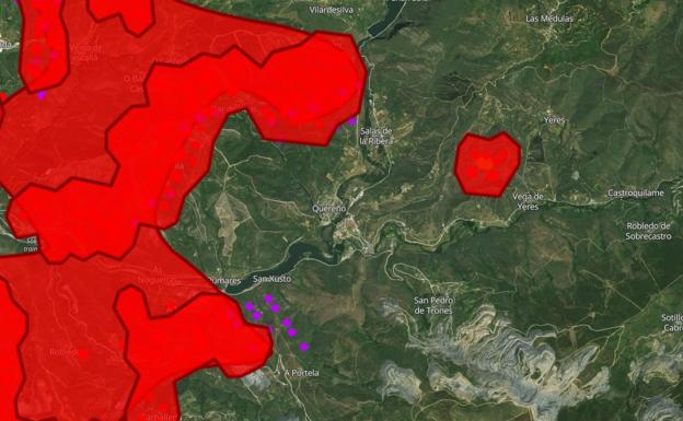 Situación del fuego en la zona de Puente de Domingo Flórez (19/7/2022 - 19:00 horas)