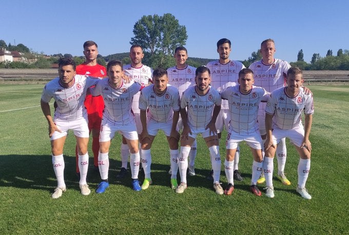 Los leoneses se han medido en Guardo al Racing en el primer partido de pretemporada de la Cultural y que ha supuesto el estreno de Eduardo Docampo al frente del conjunto blanco